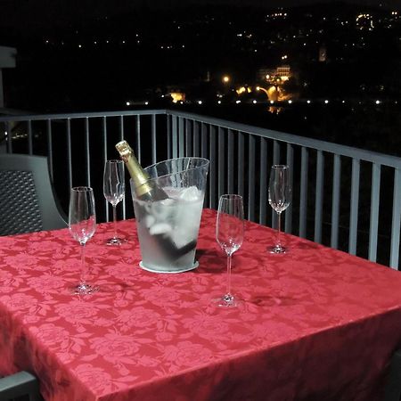 Apartamento Amarante - Vista São Gonçalo Quarto foto