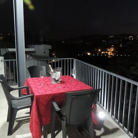 Apartamento Amarante - Vista São Gonçalo Quarto foto