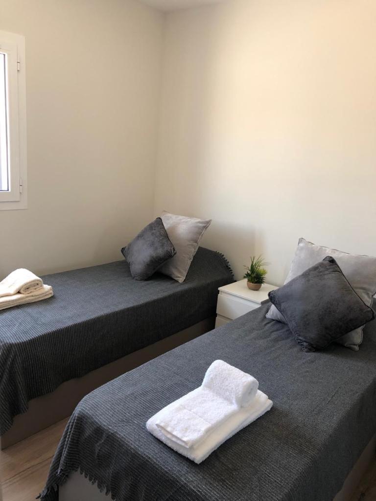 Apartamento Amarante - Vista São Gonçalo Quarto foto